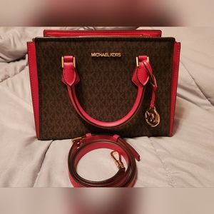 Michael kors purse